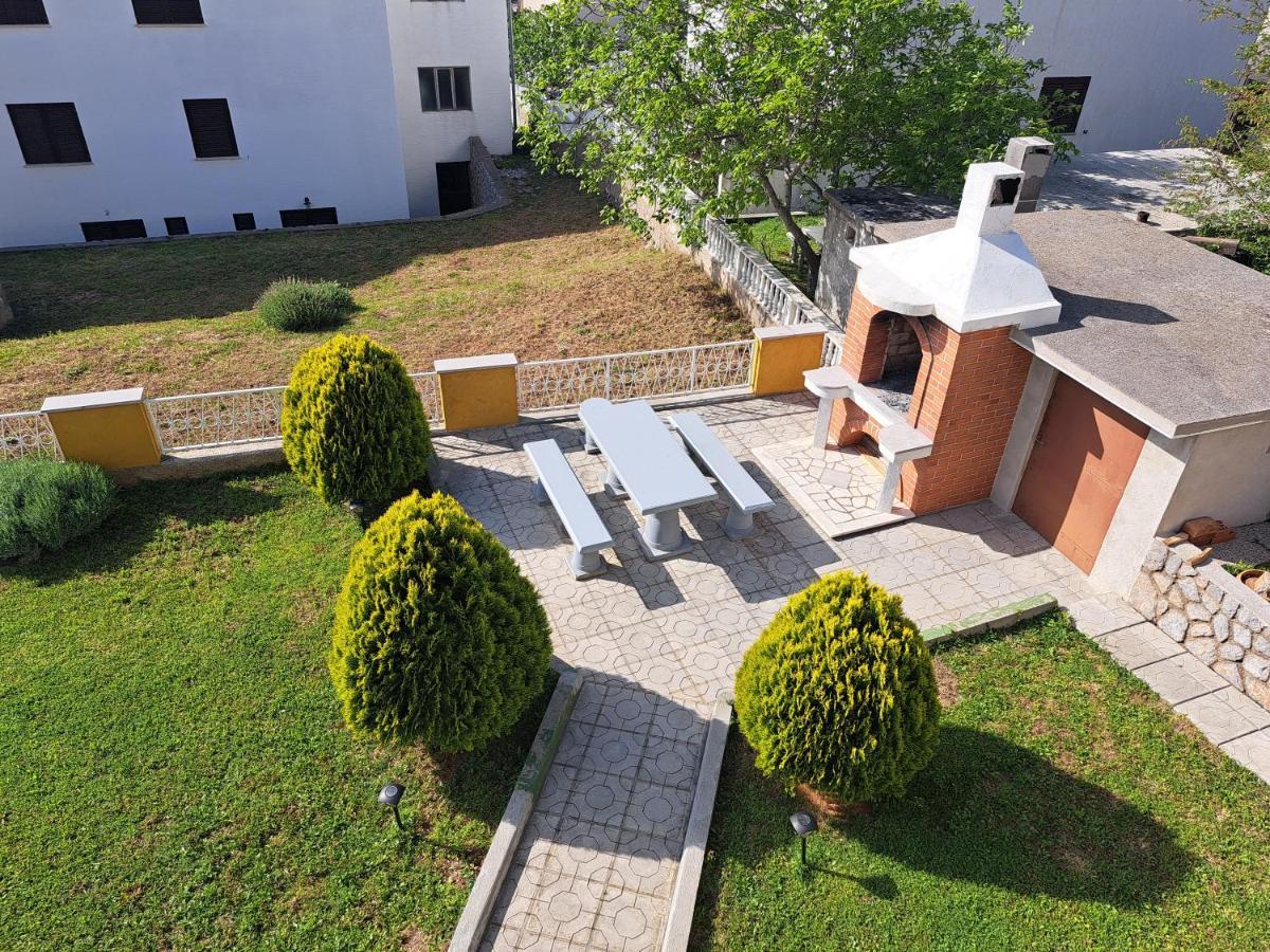 Guest House Angela Senj  Ngoại thất bức ảnh